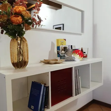 アパート La Casa Di Cri パルマ